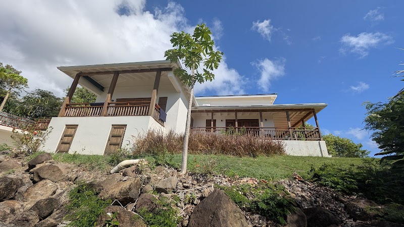 Two Bays Beach Villa, Apartment, and Studios