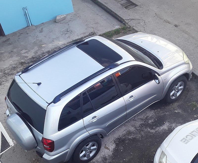 R/C AUTO CAR RENTAL CARRIACOU