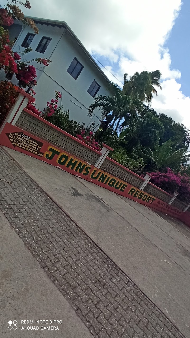 John’s Unique Resort